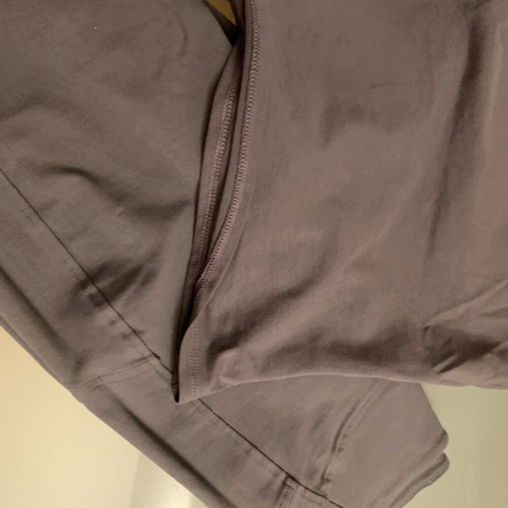 BNWT GYNSHARK Rest Day Bootcut Leggings BRUSHED GREY WITH MATCHING TANK XS - Picture 8 of 14